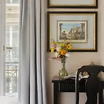 New Republique - Ex Albert's Paris